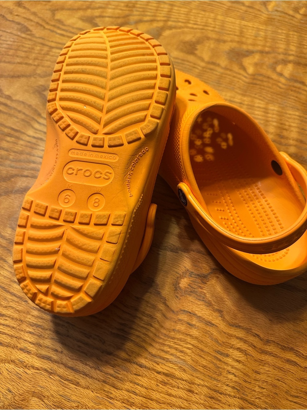 CROCS Women’s Classic Clog in Orange